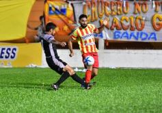 Foto de la galería: La caída de Crucero ante Boca Unidos, en imágenes
