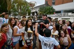 Foto de la galería: Los ganadores de la Estudiantina, a puro festejo