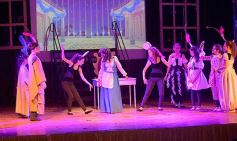 Foto de la galería: Talentos Posadas cerró el año con su gala en el Montoya