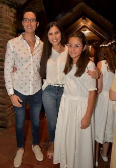 Foto de la galería: Primera Comunión en la parroquia Santos Mártires