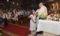 Foto de la galería: Primera Comunión en la parroquia Santos Mártires