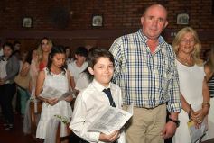 Foto de la galería: Primera Comunión en la parroquia Santos Mártires