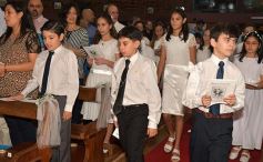 Foto de la galería: Primera Comunión en la parroquia Santos Mártires