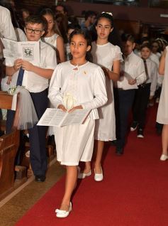 Foto de la galería: Primera Comunión en la parroquia Santos Mártires