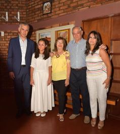 Foto de la galería: Primera Comunión en la parroquia Santos Mártires