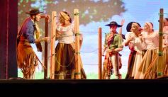 Foto de la galería: Postales de la segunda noche del Festival del Litoral