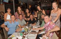 Foto de la galería: Noche de sábado en Mentecato Joy