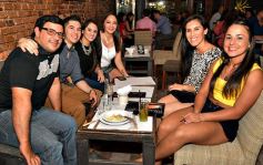 Foto de la galería: Noche de sábado en Mentecato Joy