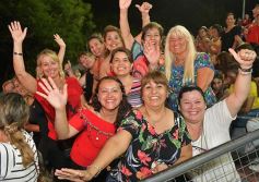 Foto de la galería: Karina, la Princesita, brilló en Posadas