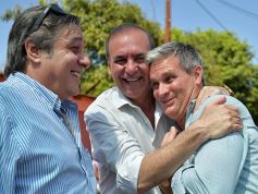 Foto de la galería: Passalacqua y Frigerio inauguraron una sede social y obras de infraestructura urbana en Posadas