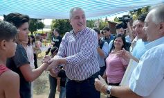 Foto de la galería: Passalacqua y Frigerio inauguraron una sede social y obras de infraestructura urbana en Posadas