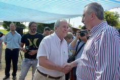 Foto de la galería: Passalacqua y Frigerio inauguraron una sede social y obras de infraestructura urbana en Posadas