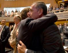 Foto de la galería: Carlos Rovira fue reelecto para conducir por un nuevo período el Poder Legislativo