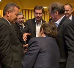 Foto de la galería: Carlos Rovira fue reelecto para conducir por un nuevo período el Poder Legislativo