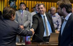 Foto de la galería: Carlos Rovira fue reelecto para conducir por un nuevo período el Poder Legislativo