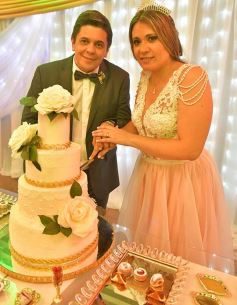 Foto de la galería: Darío Martínez y Tamara Pintos dieron el "sí" en Posadas: las mejores fotos del casamiento