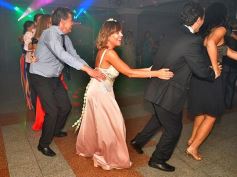 Foto de la galería: Darío Martínez y Tamara Pintos dieron el "sí" en Posadas: las mejores fotos del casamiento