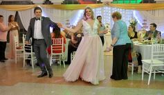 Foto de la galería: Darío Martínez y Tamara Pintos dieron el "sí" en Posadas: las mejores fotos del casamiento