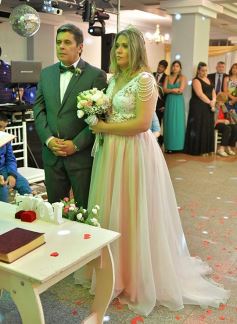 Foto de la galería: Darío Martínez y Tamara Pintos dieron el "sí" en Posadas: las mejores fotos del casamiento