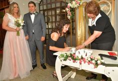 Foto de la galería: Darío Martínez y Tamara Pintos dieron el "sí" en Posadas: las mejores fotos del casamiento