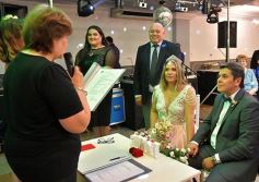 Foto de la galería: Darío Martínez y Tamara Pintos dieron el "sí" en Posadas: las mejores fotos del casamiento