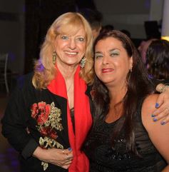 Foto de la galería: El Departamento Informativo de Canal 12, a pleno, despidió el 2018 en el Salón Alvear