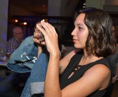 Foto de la galería: El Departamento Informativo de Canal 12, a pleno, despidió el 2018 en el Salón Alvear