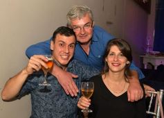 Foto de la galería: El Departamento Informativo de Canal 12, a pleno, despidió el 2018 en el Salón Alvear