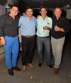 Foto de la galería: El Departamento Informativo de Canal 12, a pleno, despidió el 2018 en el Salón Alvear