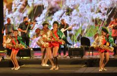 Foto de la galería: A pedido del público: el cierre del Festival del Litoral, inolvidable