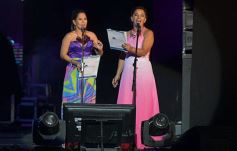 Foto de la galería: A pedido del público: el cierre del Festival del Litoral, inolvidable