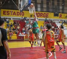 Foto de la galería: Básquet solidario en el Tokio