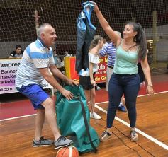 Foto de la galería: Básquet solidario en el Tokio