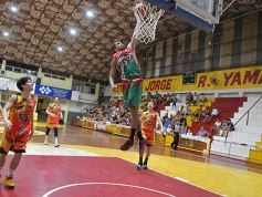 Foto de la galería: Básquet solidario en el Tokio