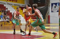 Foto de la galería: Básquet solidario en el Tokio