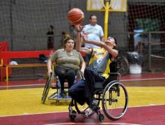 Foto de la galería: Exitoso torneo de básquetbol adaptado en Posadas