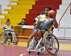 Foto de la galería: Exitoso torneo de básquetbol adaptado en Posadas