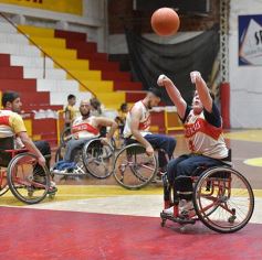Foto de la galería: Exitoso torneo de básquetbol adaptado en Posadas
