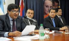 Sixto Fotografías. Sociedad. Cámara de Diputados - Defensores de los Derechos de Niños, Niñas y Adolescentes se reunieron en Posadas