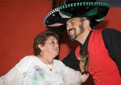 Sixto Fotografías. Sociedad. Cumpleaños - Herminia festejó sus 80 años en la Peña Tacuarí: Inolvidable!!!!