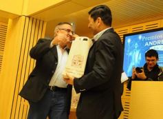 Sixto Fotografías. Sociedad. Homenaje y Reconocimientos - En la Legislatura entregaron los premios Andresito a la Literatura misionera