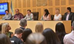 Foto de la galería: Rovira recibió a referentes de la Fundación Lasalle