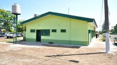 Foto de la galería: EBY entregó un nuevo edificio para Garupá