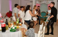 Foto de la galería: Año Nuevo: distintas familias se reunieron para recibir al 2019 en Armando Lío