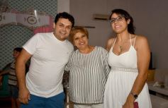 Foto de la galería: Año Nuevo: distintas familias se reunieron para recibir al 2019 en Armando Lío