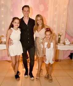 Foto de la galería: Año Nuevo: distintas familias se reunieron para recibir al 2019 en Armando Lío