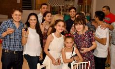 Foto de la galería: Año Nuevo: distintas familias se reunieron para recibir al 2019 en Armando Lío