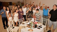 Foto de la galería: Año Nuevo: distintas familias se reunieron para recibir al 2019 en Armando Lío