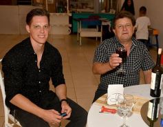 Foto de la galería: Año Nuevo: distintas familias se reunieron para recibir al 2019 en Armando Lío