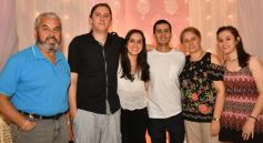 Foto de la galería: Año Nuevo: distintas familias se reunieron para recibir al 2019 en Armando Lío